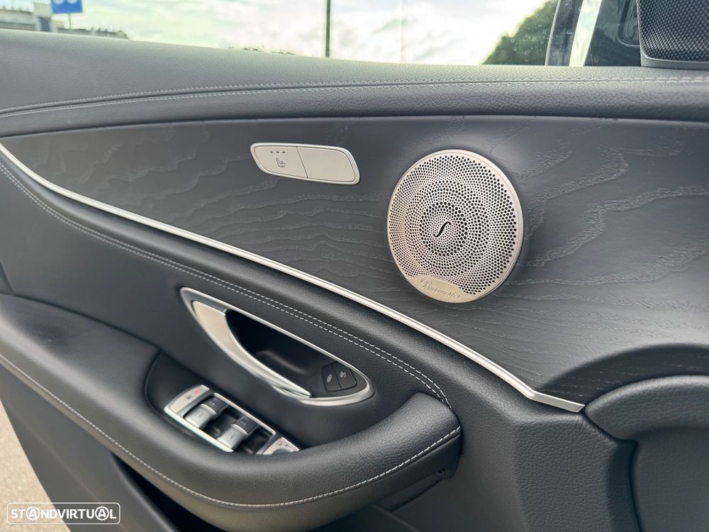 Mercedes-Benz E 300 de AMG Line - 19