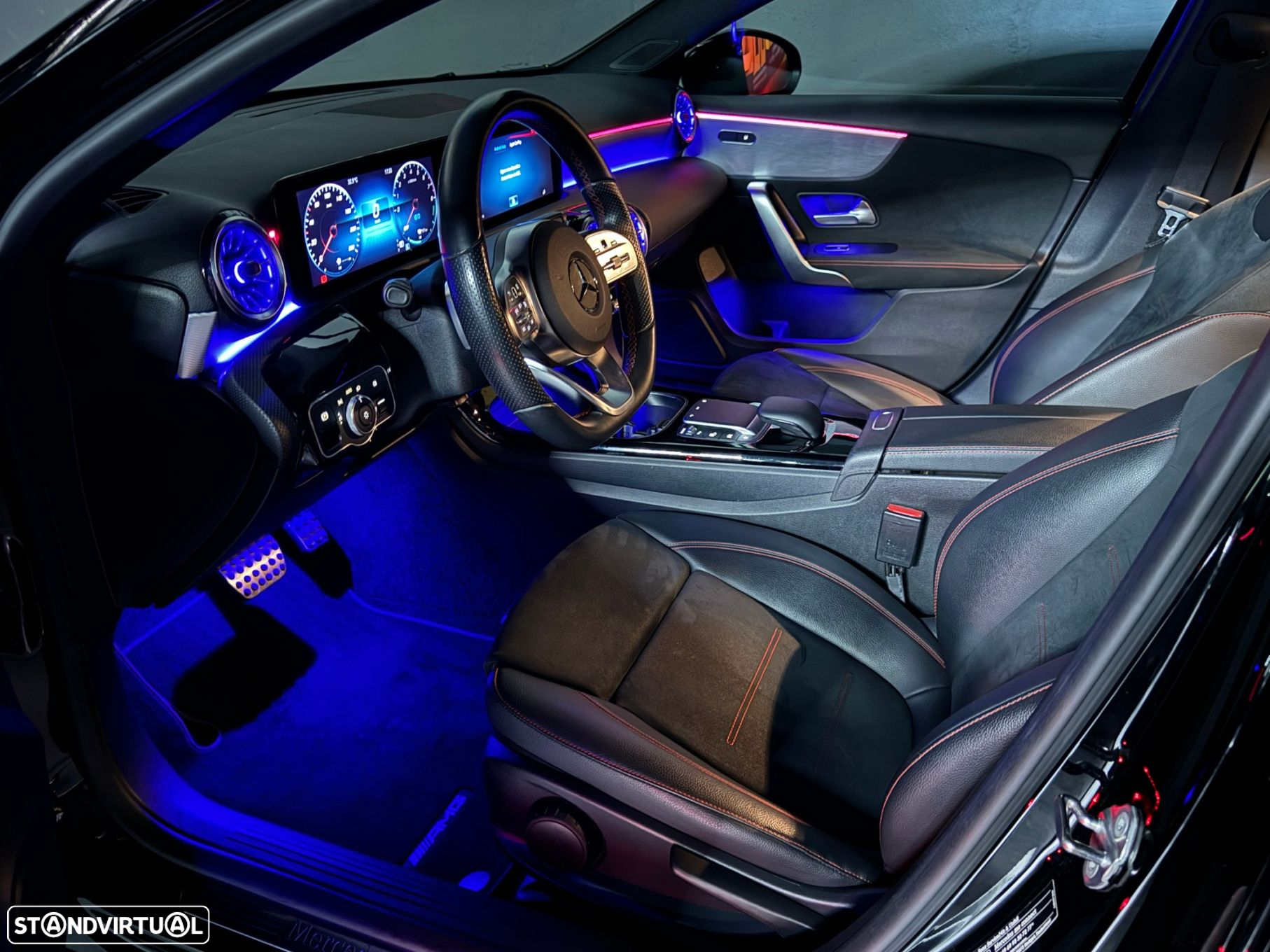 Mercedes-Benz A 250 Limousine e AMG Line - 13