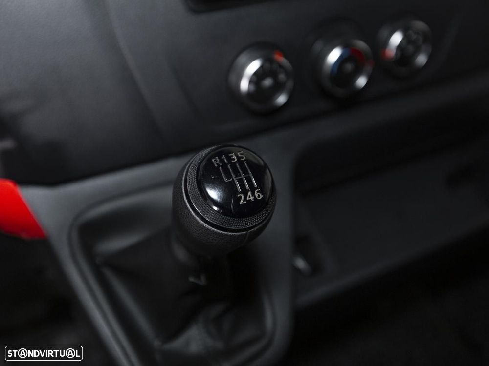 Renault Master 2.3 BLUE DCI 135HP L3H3 3.5T C/IVA - 16