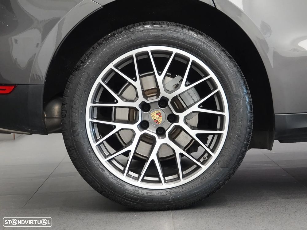 Porsche Macan S - 11