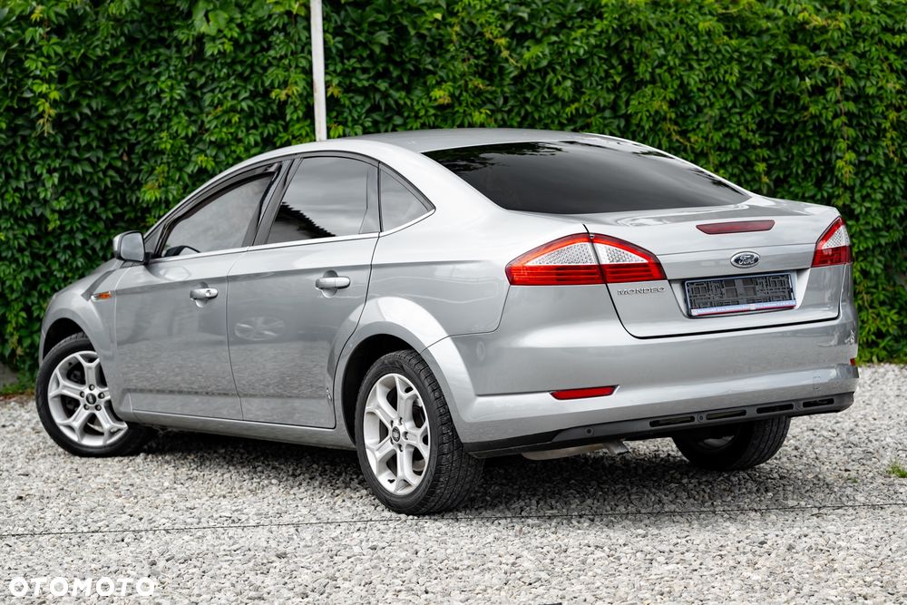 Ford Mondeo 2.0 TDCi Trend - 13