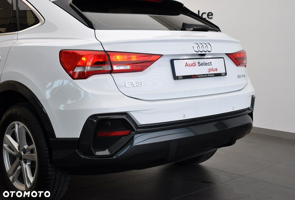 Audi Q3 Sportback - 9