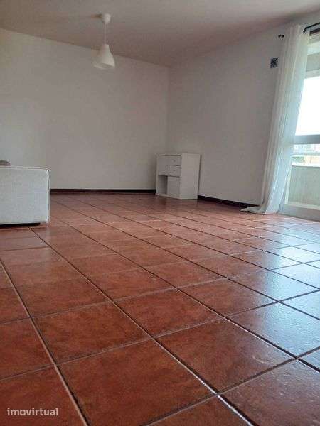 Apartamento T3 à venda em Rio Tinto - Grande imagem: 2/8