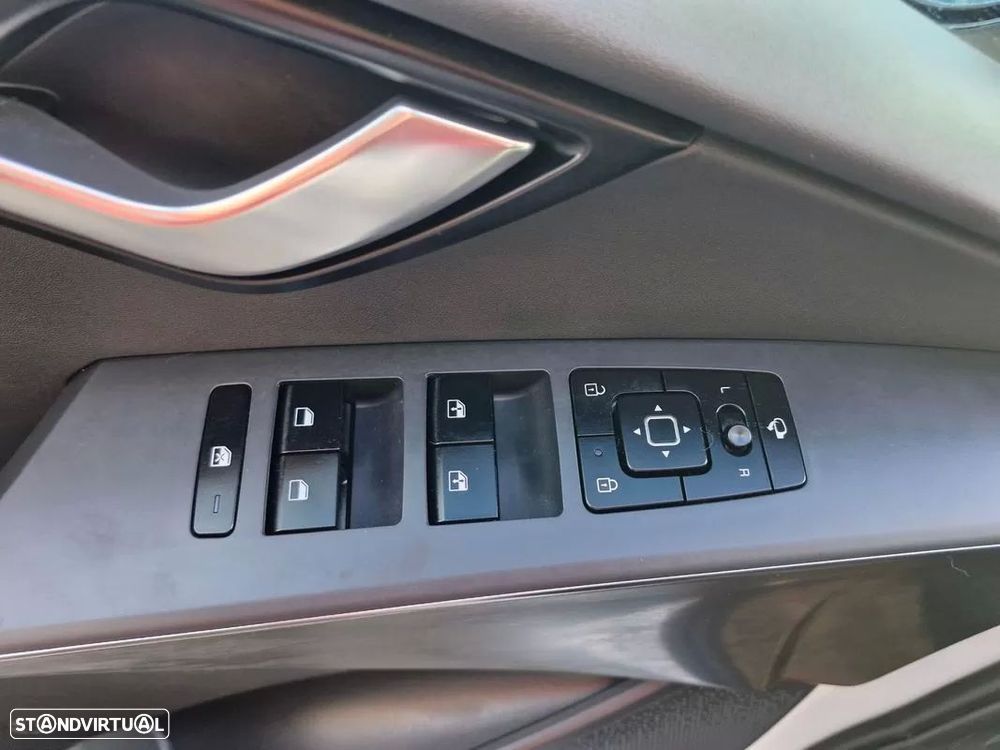 Kia Niro EV 64kWh Drive - 45