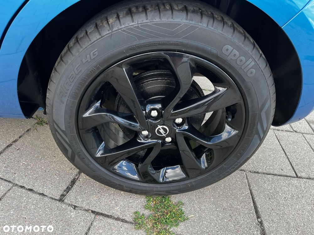 Opel Corsa 1.4 16V Innovation 110 Jahre - 9