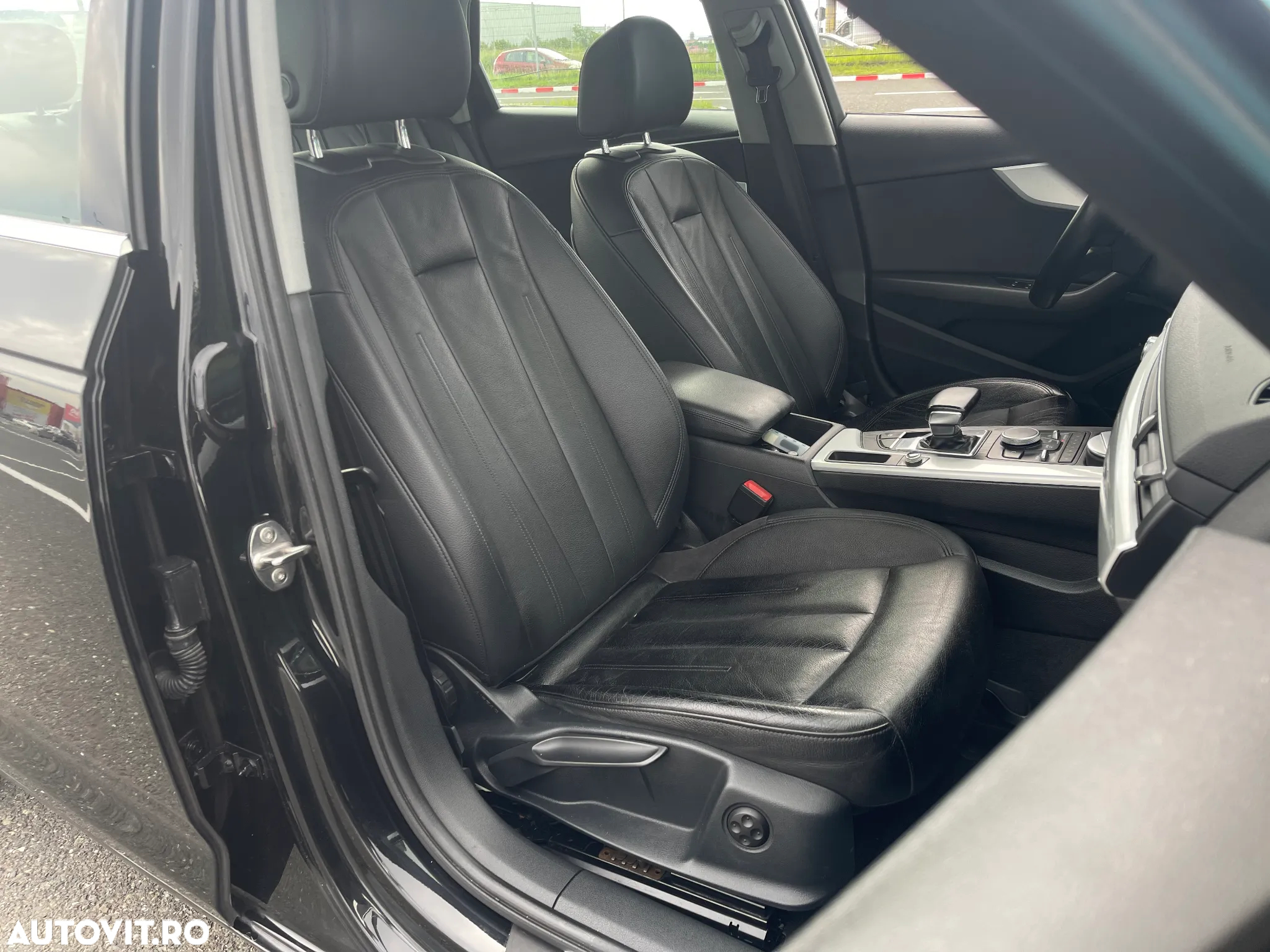 Audi A4 2.0 TDI ultra S tronic Sport - 23