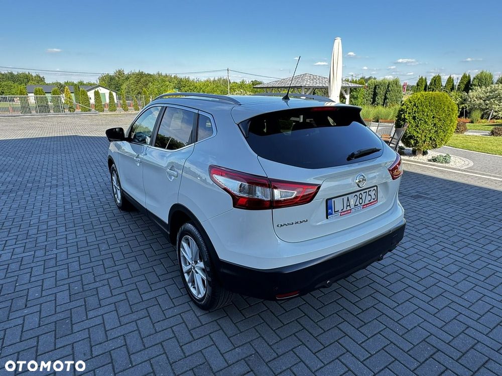 Nissan Qashqai 1.5 dCi TEKNA - 8