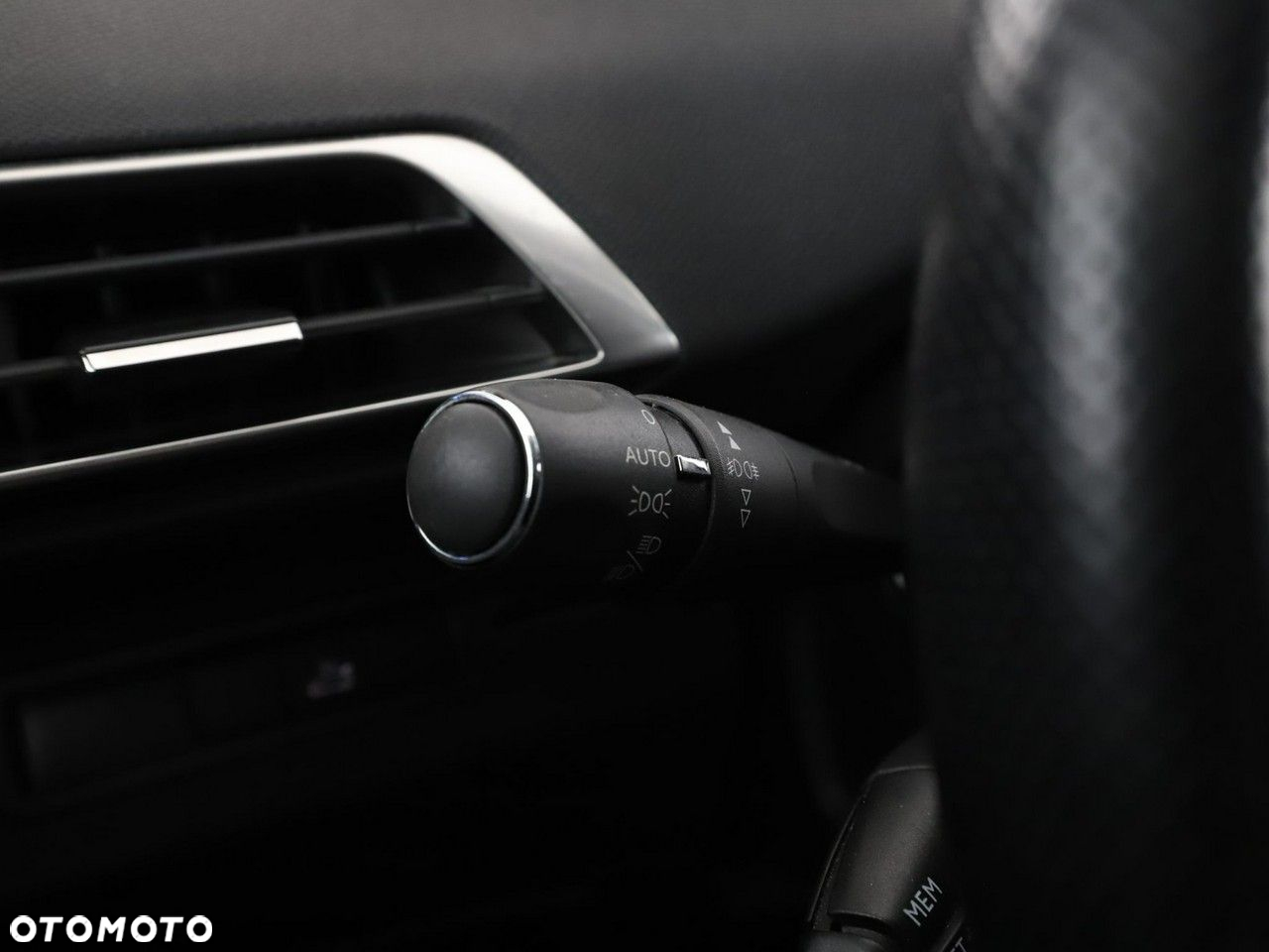 Peugeot 3008 PureTech 130 Stop & Start GPF Allure Pack - 37