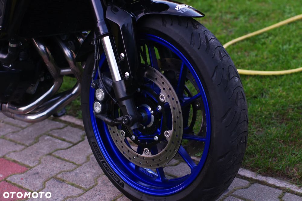 Yamaha MT - 7