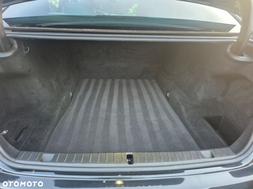 BMW Seria 7 730d xDrive - 27