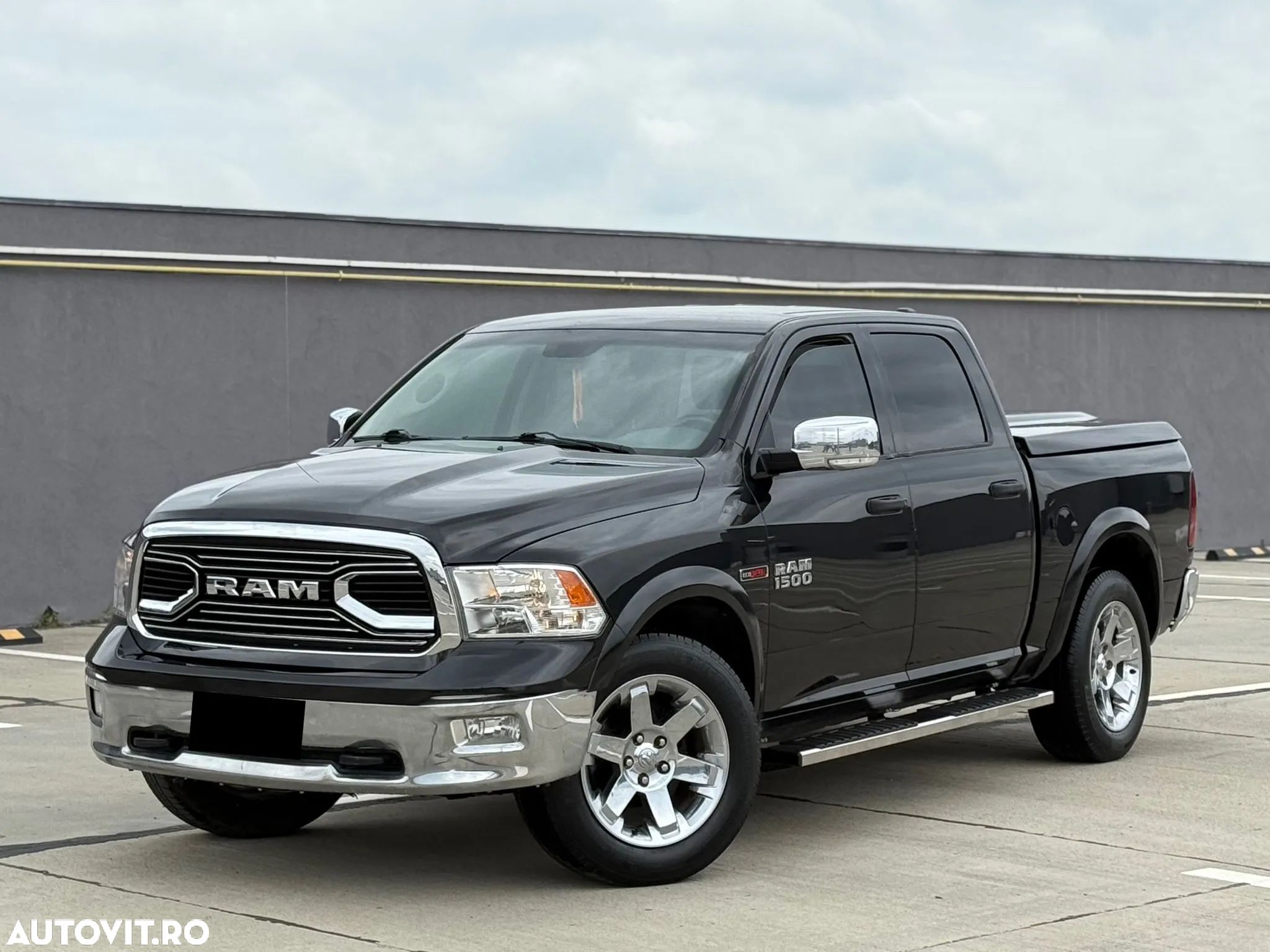 Dodge RAM - 1