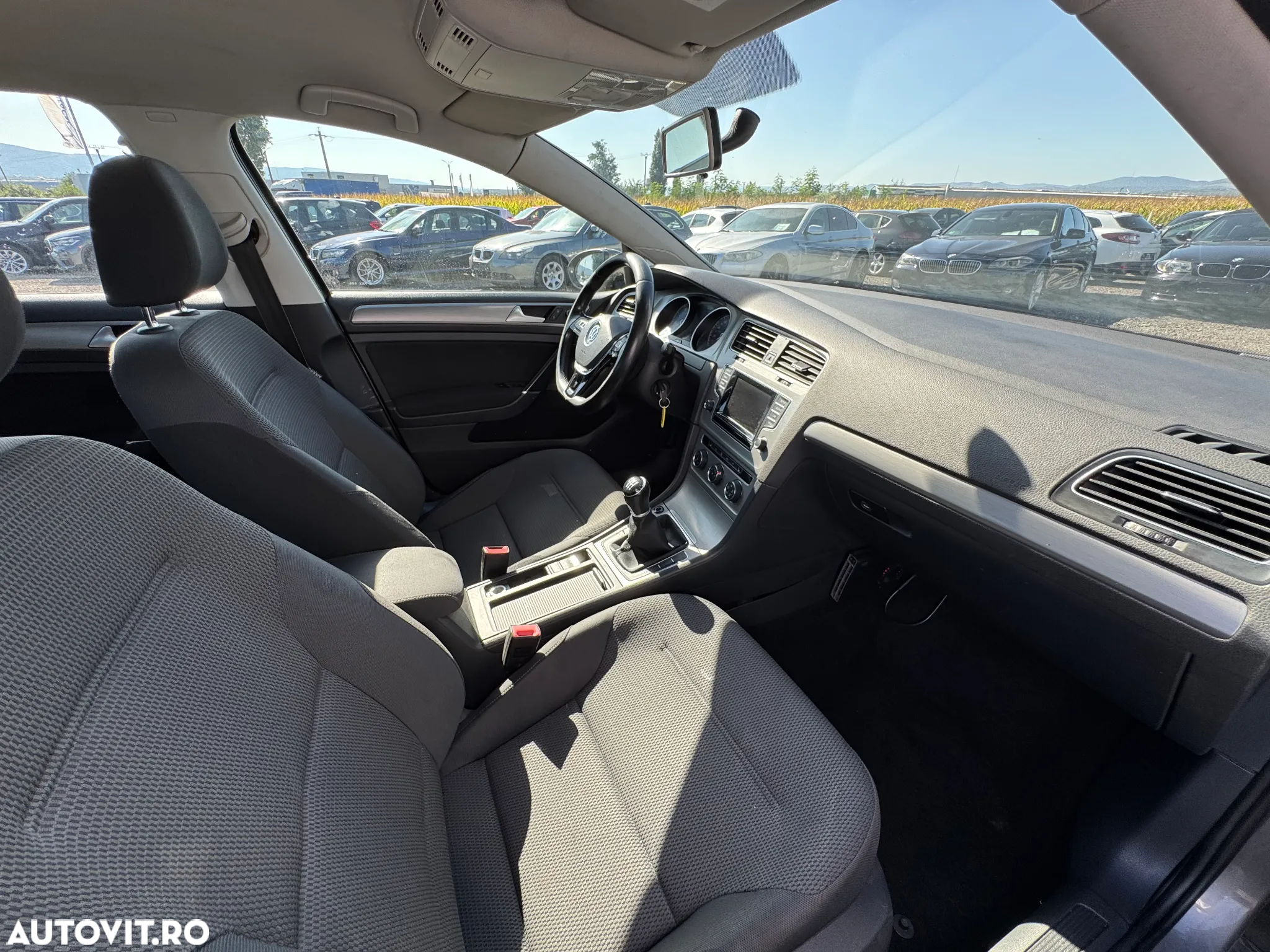 Volkswagen Golf 1.2 TSI BMT Trendline - 17