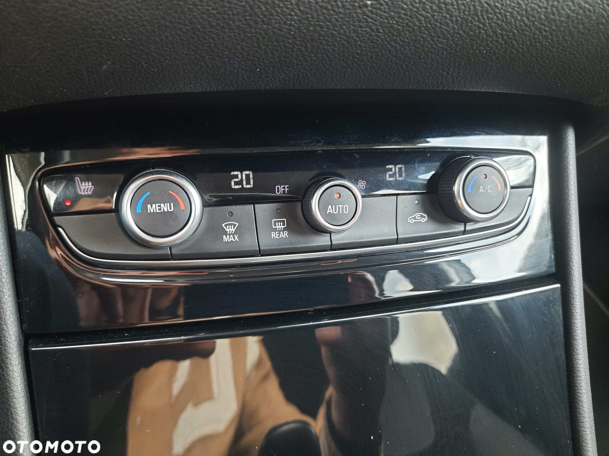 Opel Grandland X 1.2 Start/Stop Design Line - 26