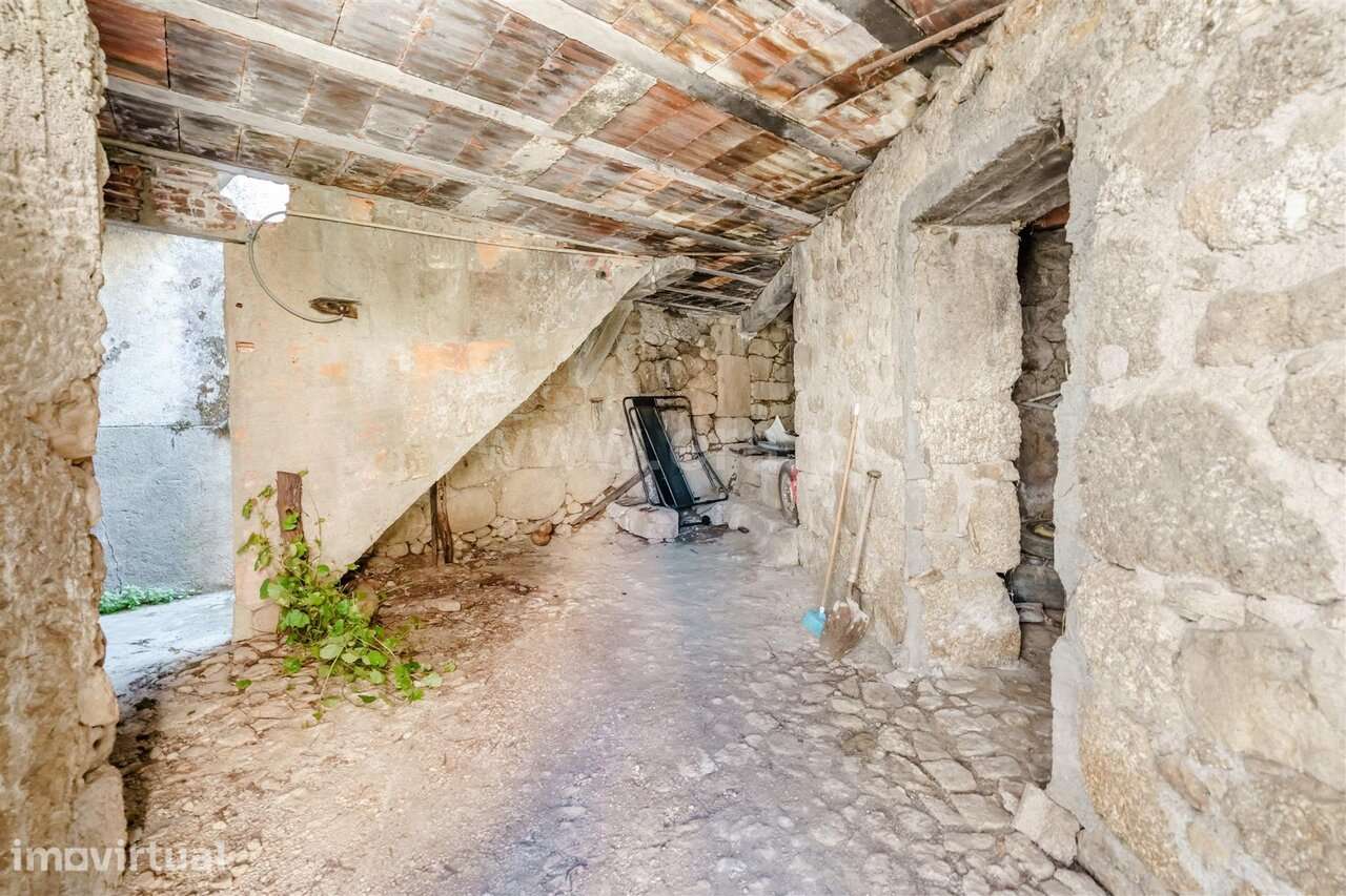 Moradia Geminada T2 / Covilhã, Ferro - Grande imagem: 4/20