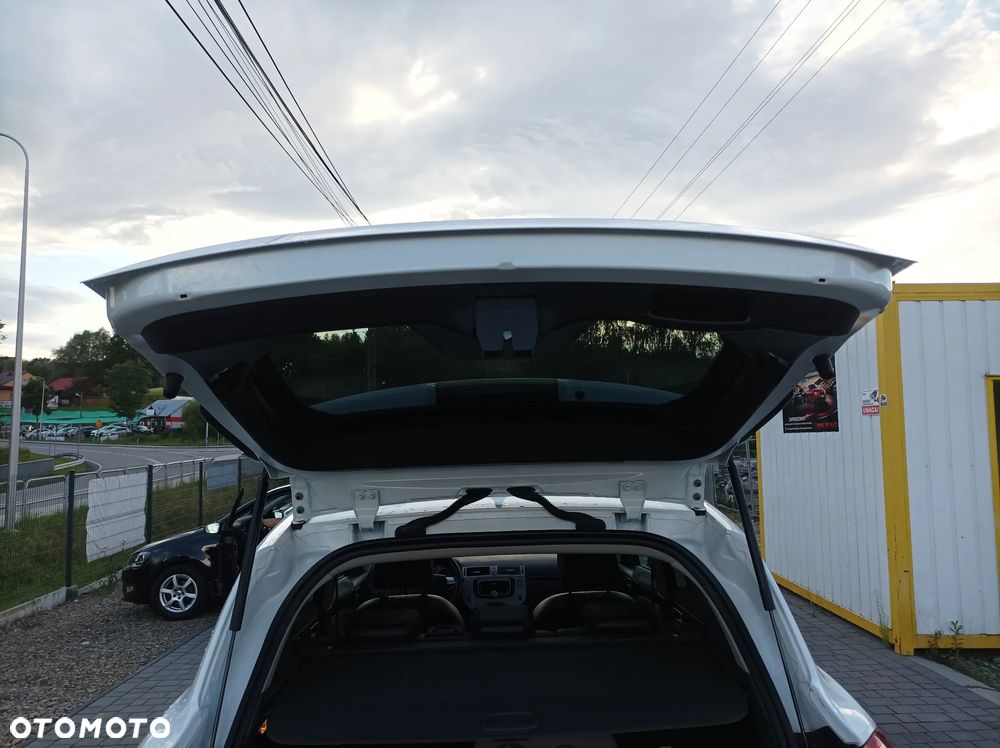 Ford Kuga 2.0 TDCi 4x4 Titanium - 12