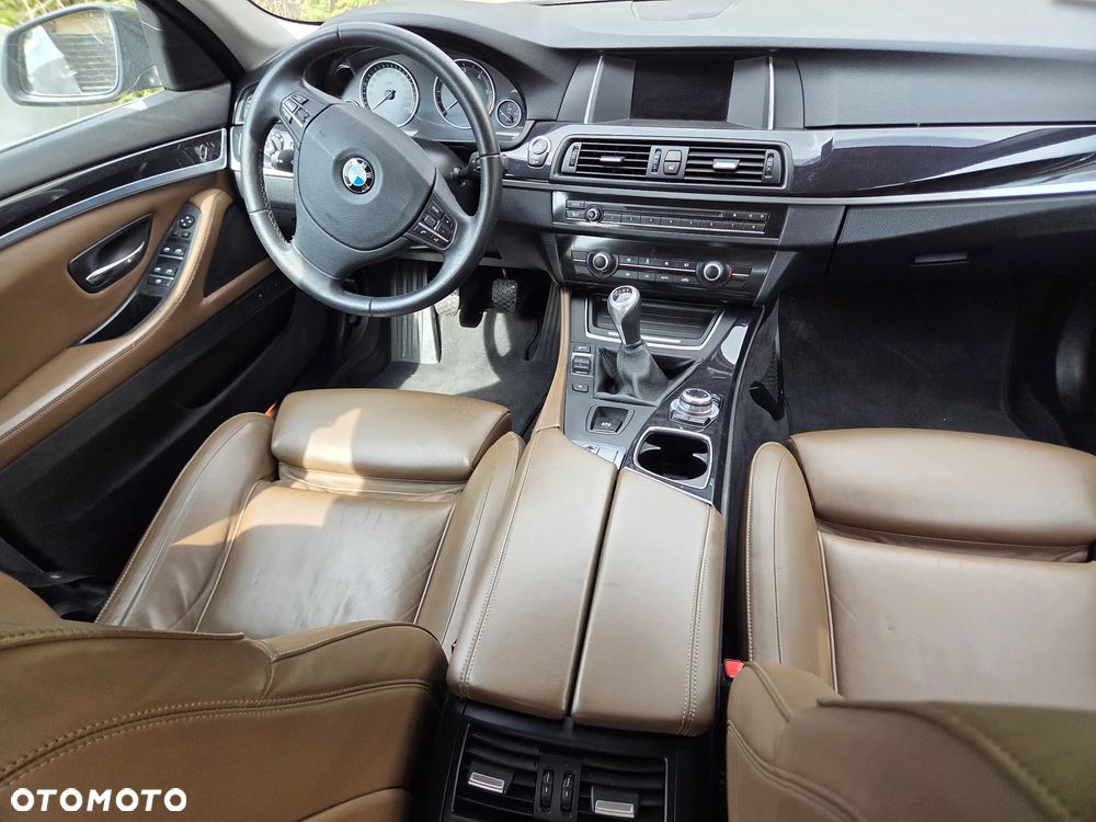 BMW Seria 5 520d - 6