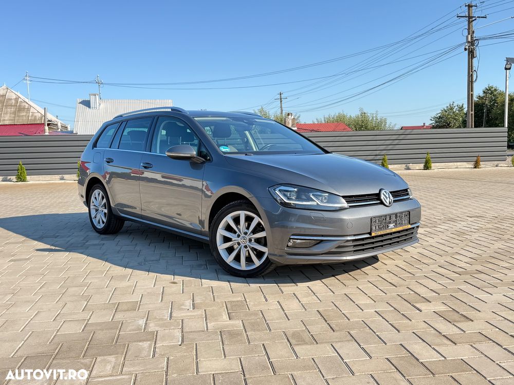 Volkswagen Golf - 1