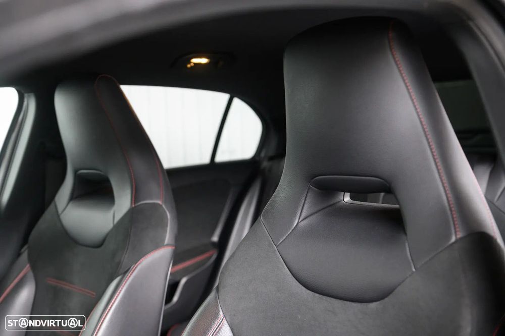 Mercedes-Benz A 180 d AMG Line Aut. - 30