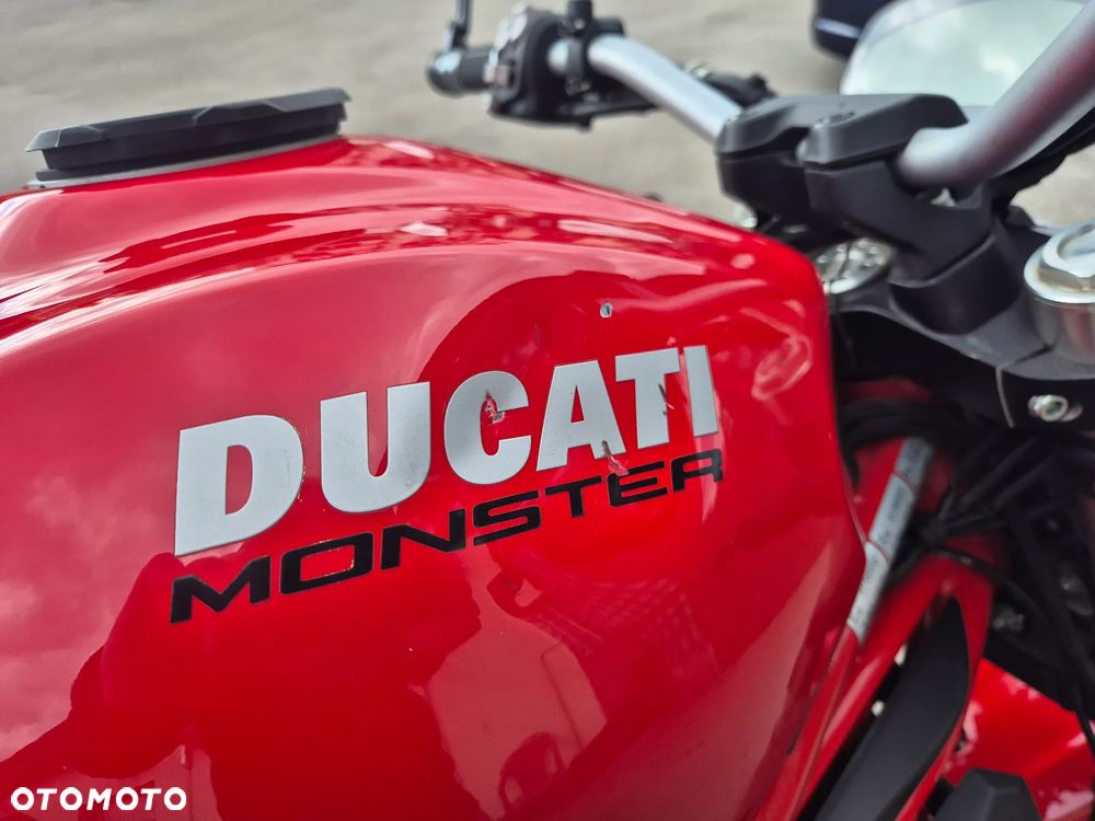 Ducati Monster - 33