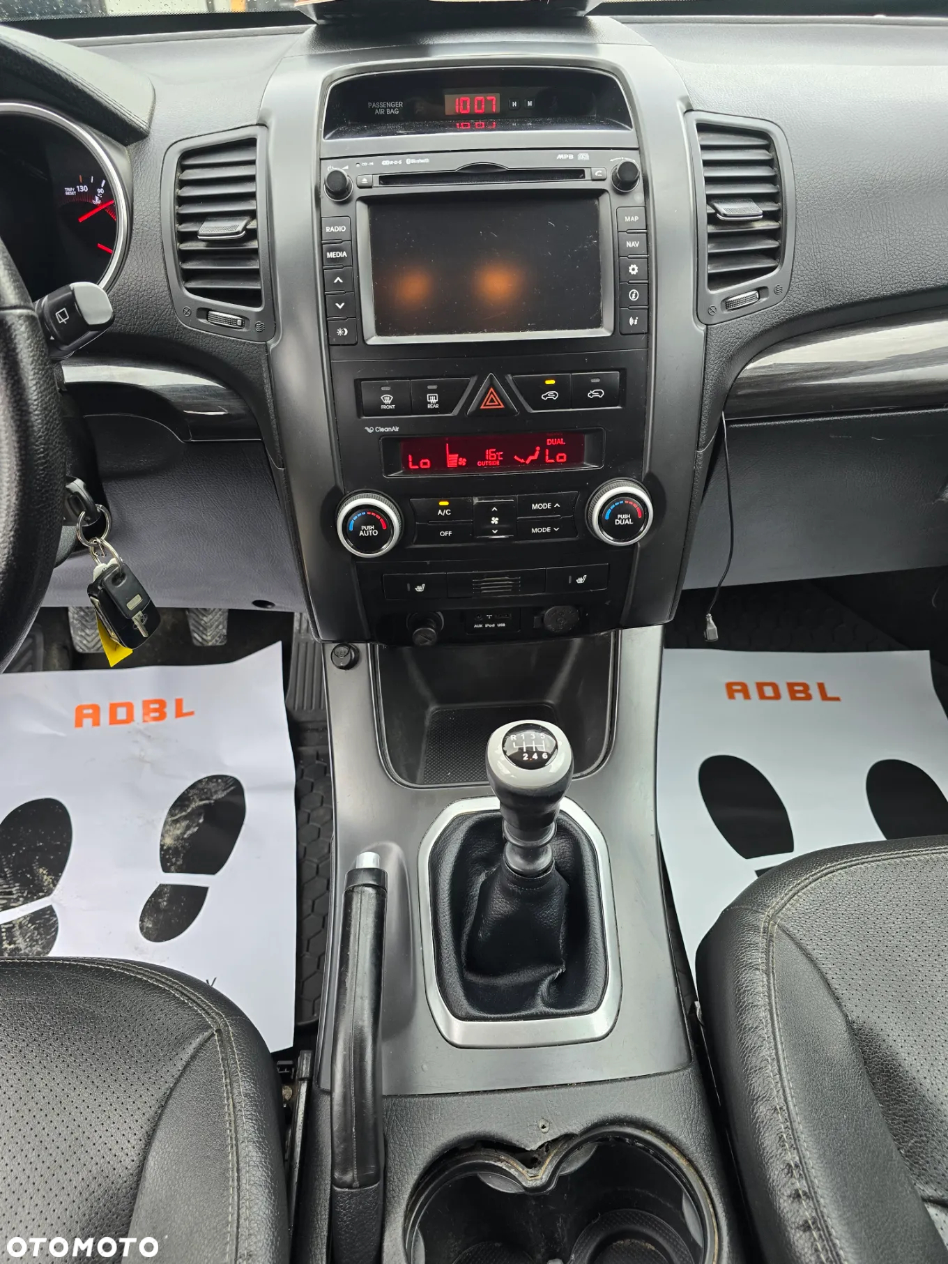 Kia Sorento - 16