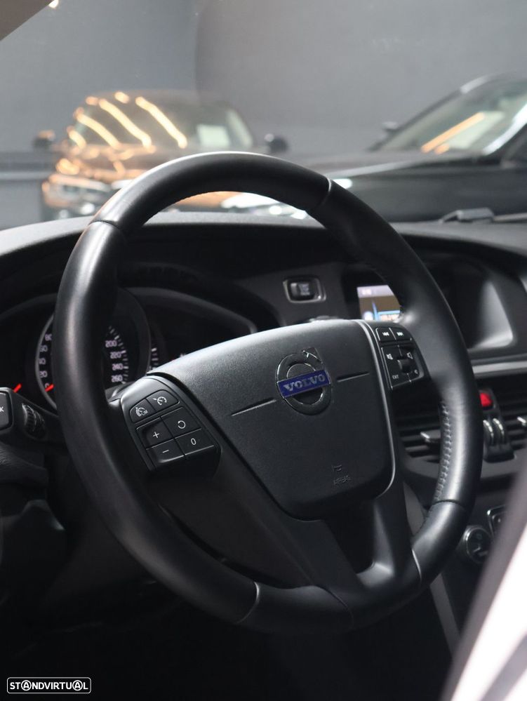 Volvo V40 1.6 D2 Momentum - 18