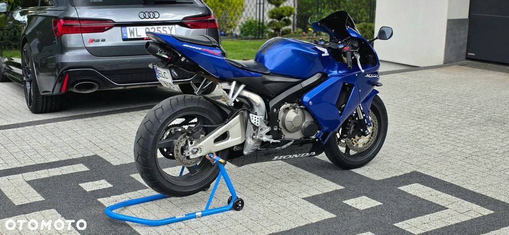 Honda CBR - 4