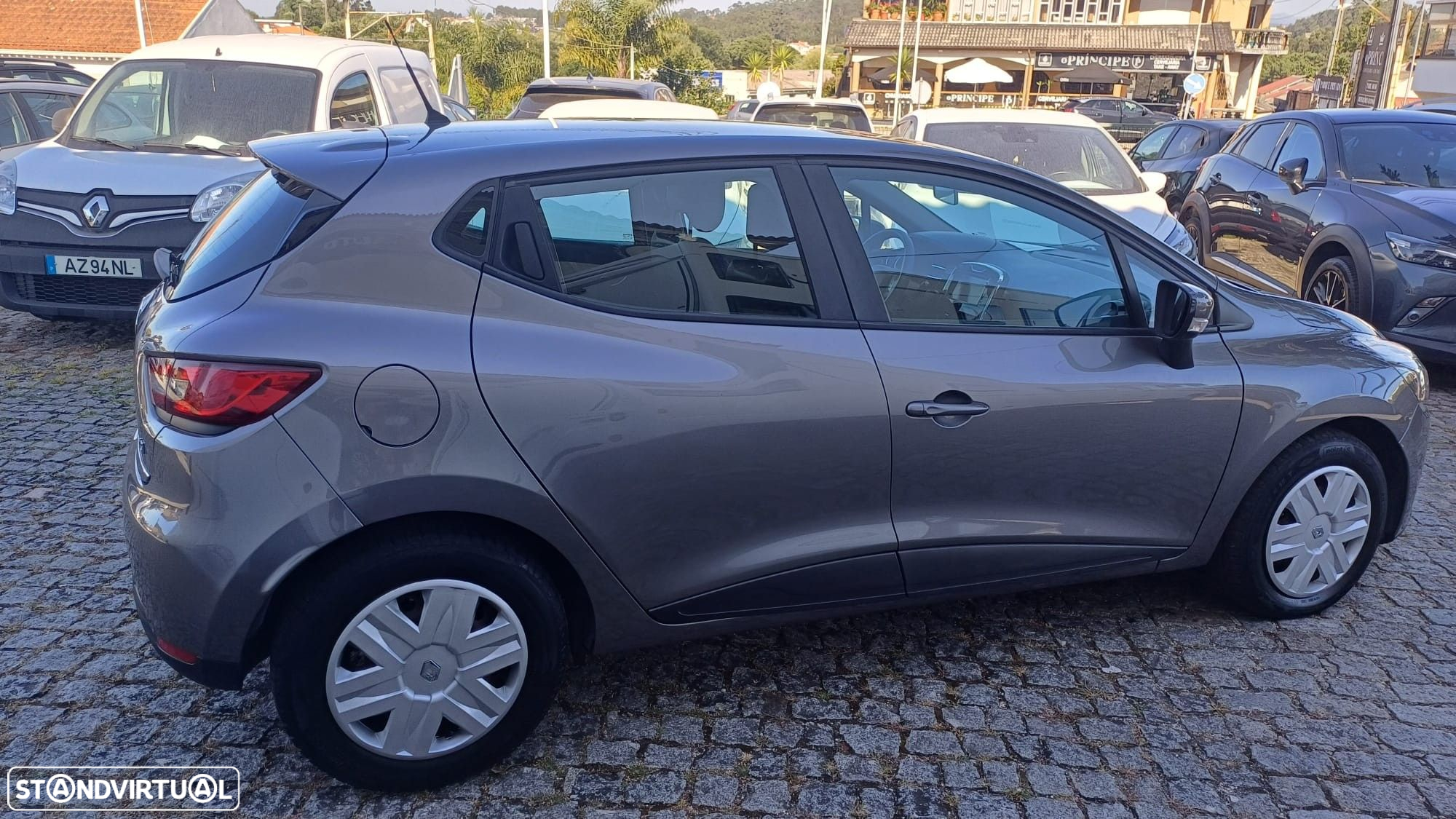Renault Clio - 5