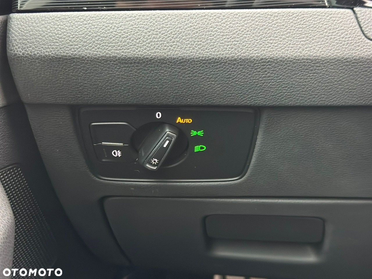 Volkswagen Arteon 2.0 TDI SCR DSG Elegance - 24
