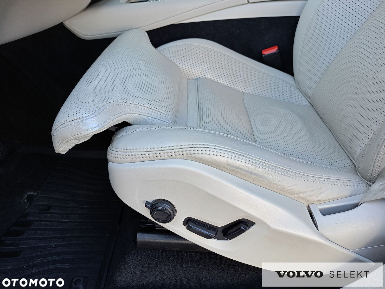 Volvo XC 90 - 13