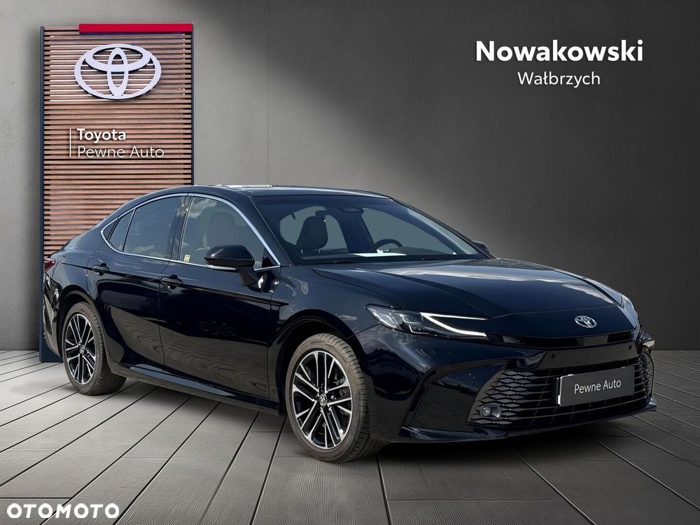 Toyota Camry - 3