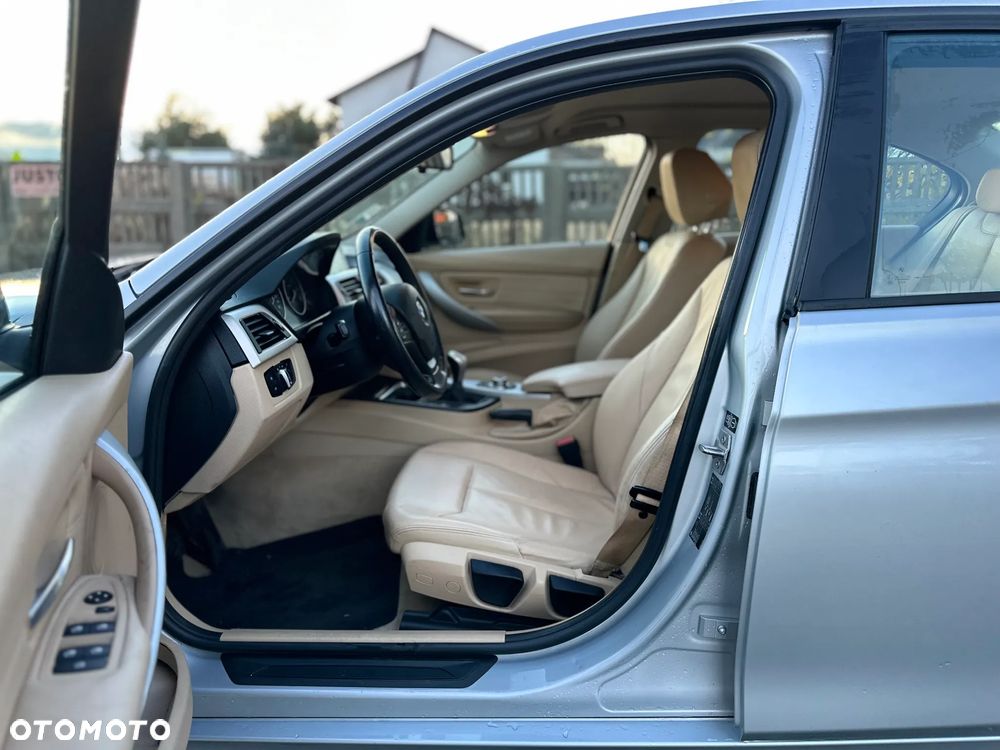 BMW Seria 3 318d Luxury Line - 6
