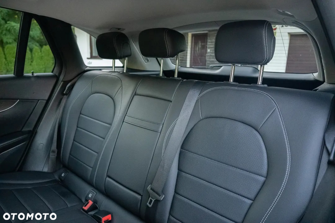 Mercedes-Benz GLC 220 d 4Matic 9G-TRONIC - 22