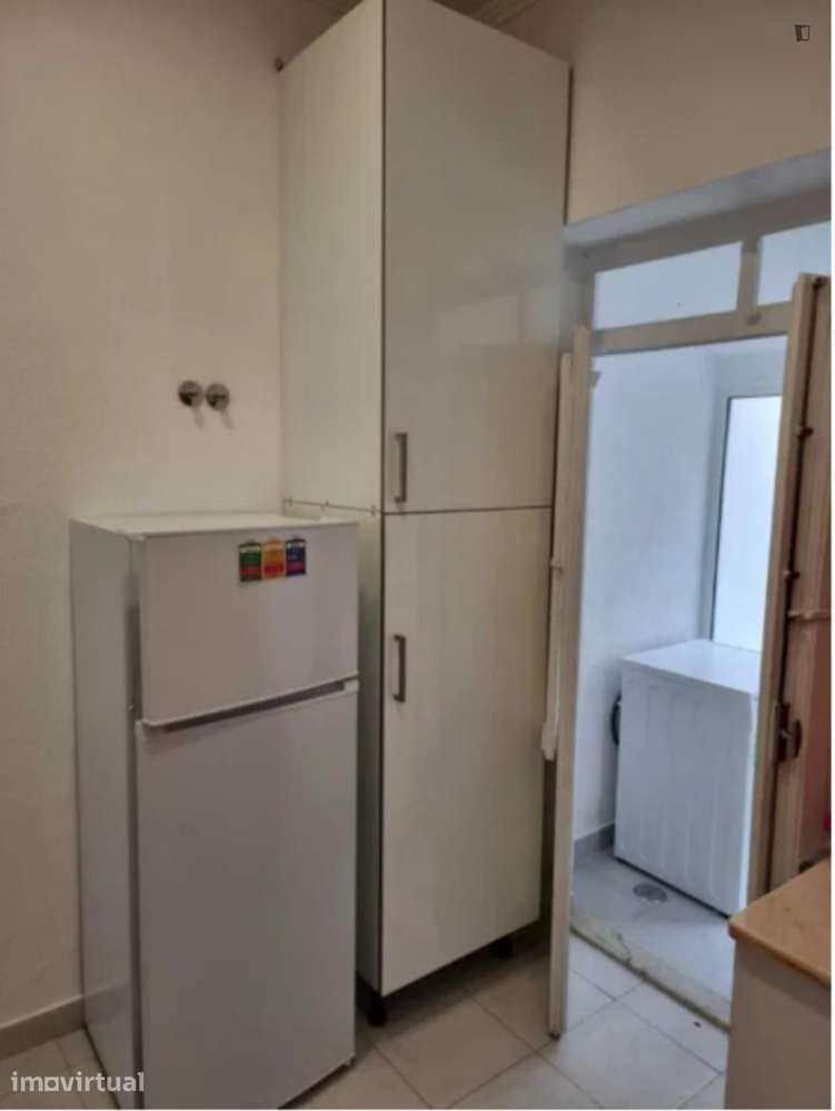 Quarto - localizado em Arroios Lisbon - Grande imagem: 4/9