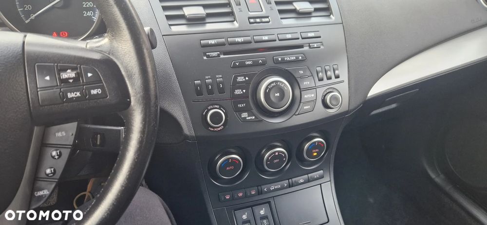 Mazda 3 1.6 Sport Exclusive - 19