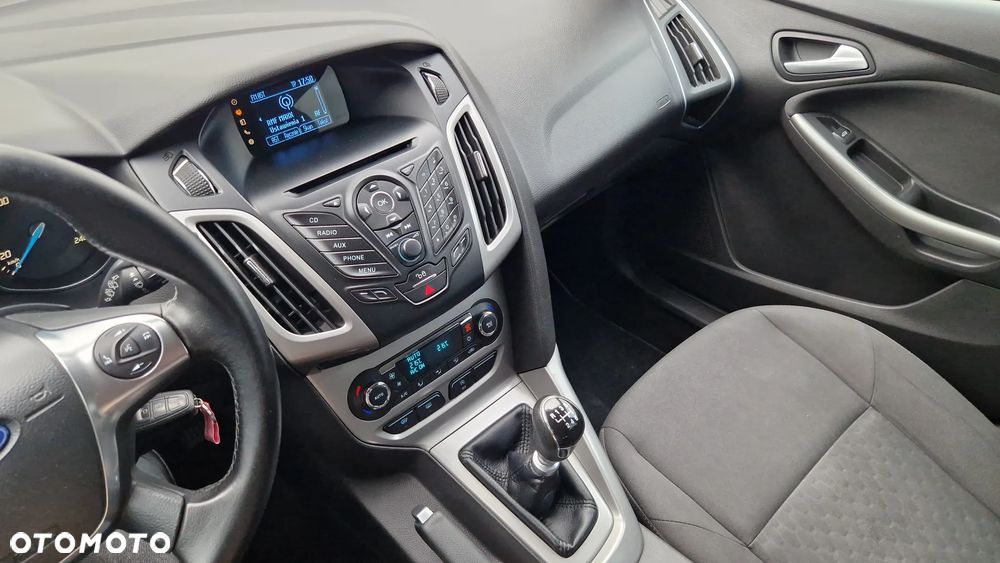 Ford Focus SW 1.6 TDCi DPF Titanium - 11