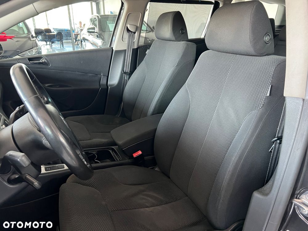 Volkswagen Passat 2.0 TDI Comfortline - 17