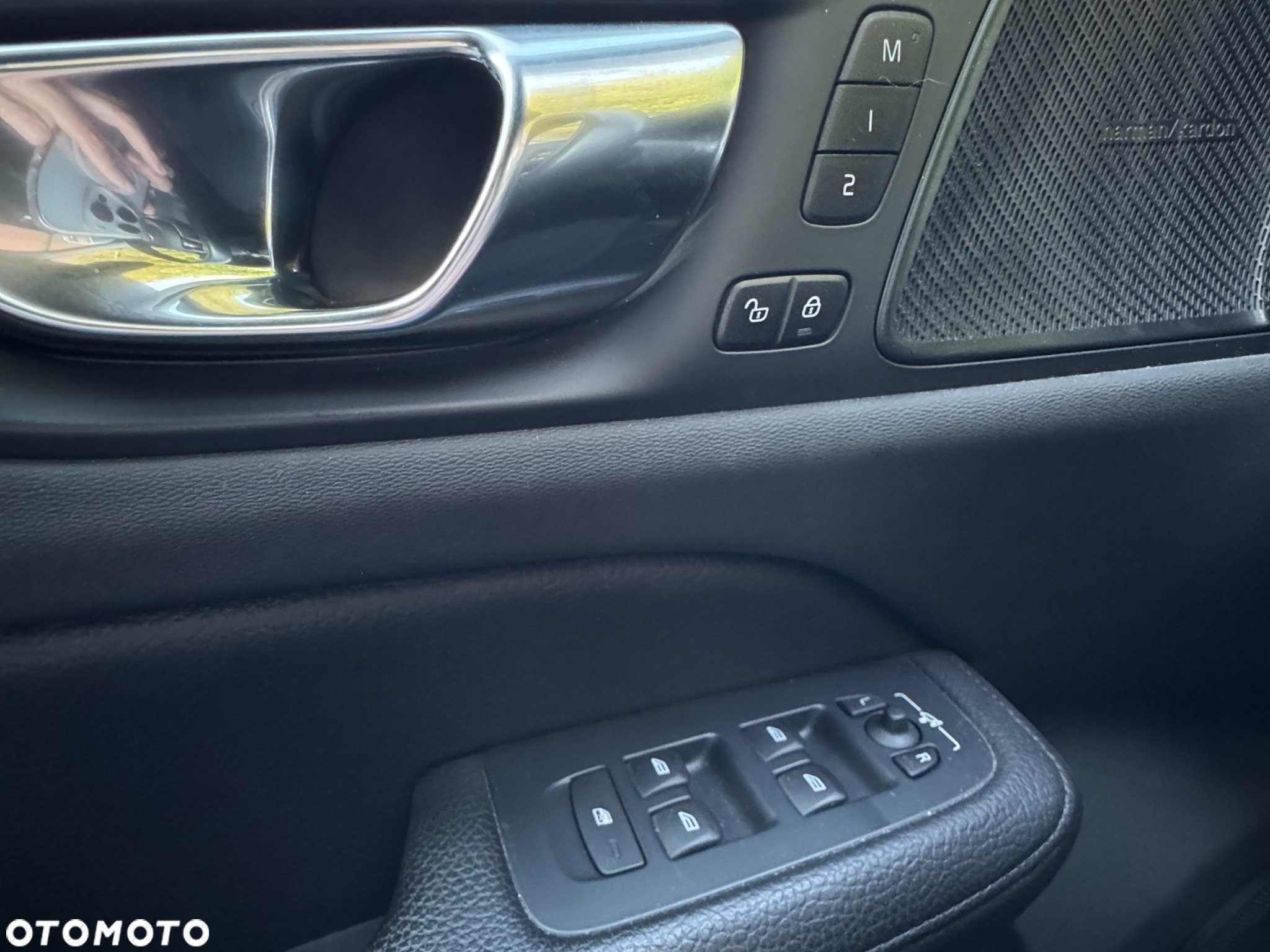 Volvo V60 B5 B R-Design - 9
