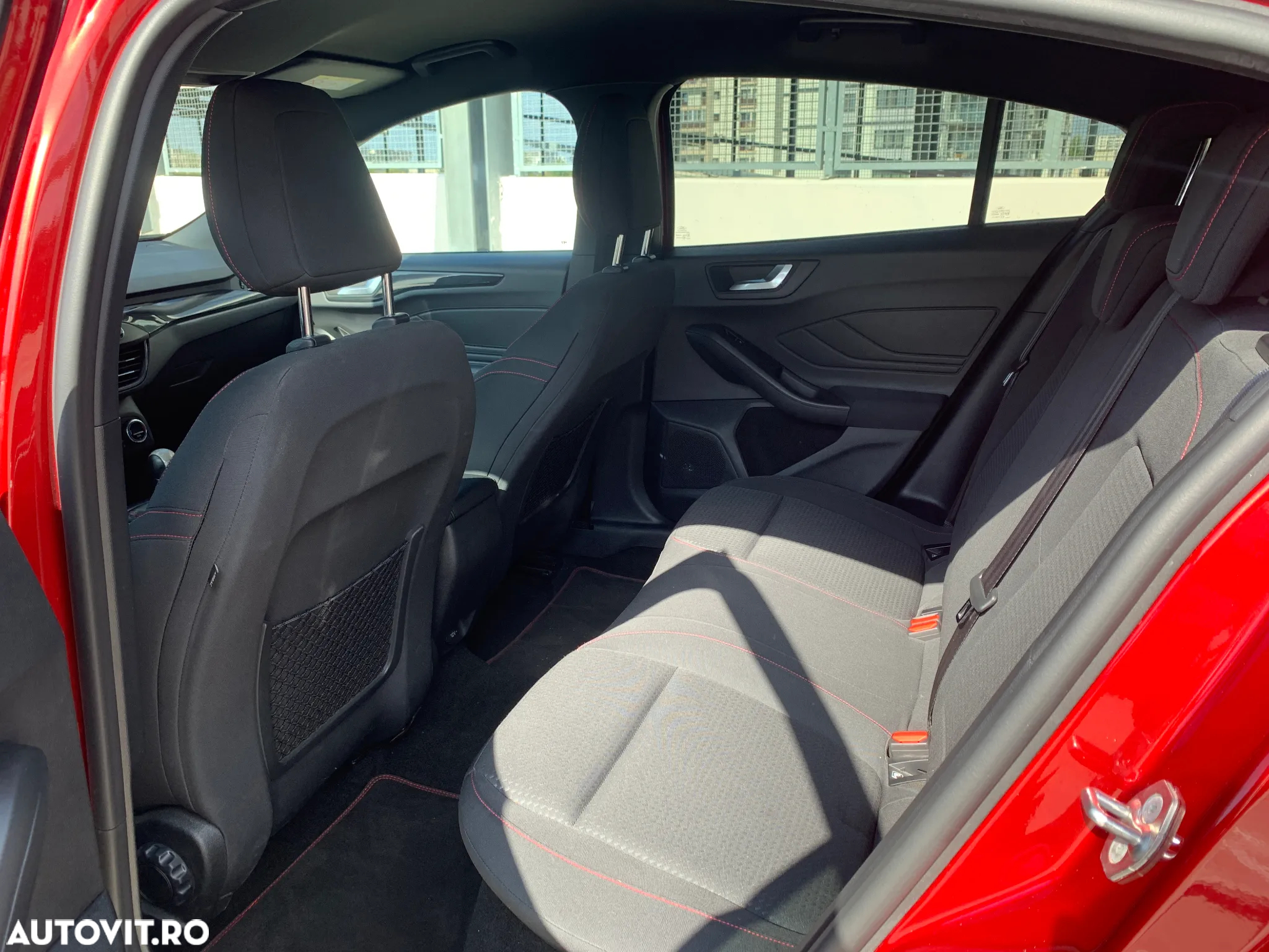 Ford Focus 1.0 EcoBoost ST-Line - 15
