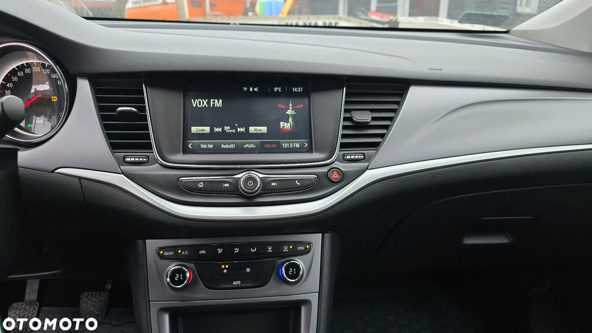 Opel Astra V 1.4 T Dynamic - 12