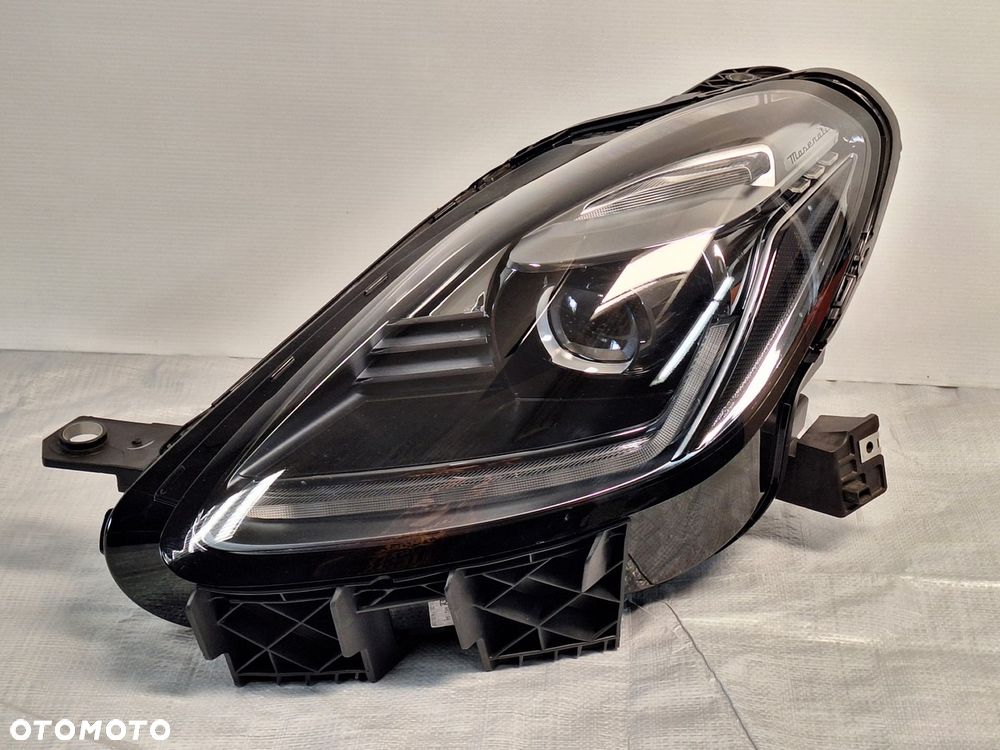 lampa przod przednia prawa maserati grecale m182 2022- full led 06703034730 europa orginal NOWA - 8