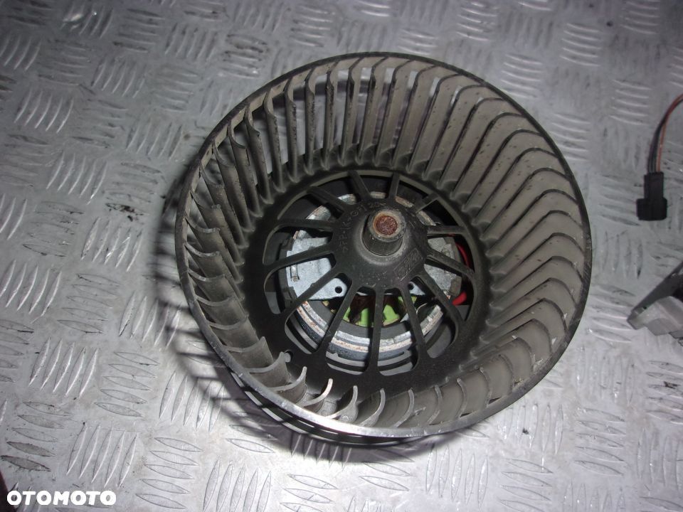 WENTYLATOR NAWIEWU FORD MONDEO MK4 LIFT 13r - 3