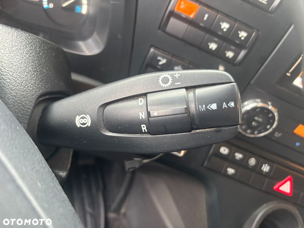 Mercedes-Benz Actros - 26