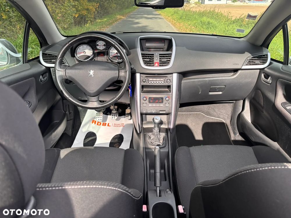 Peugeot 207 CC - 13
