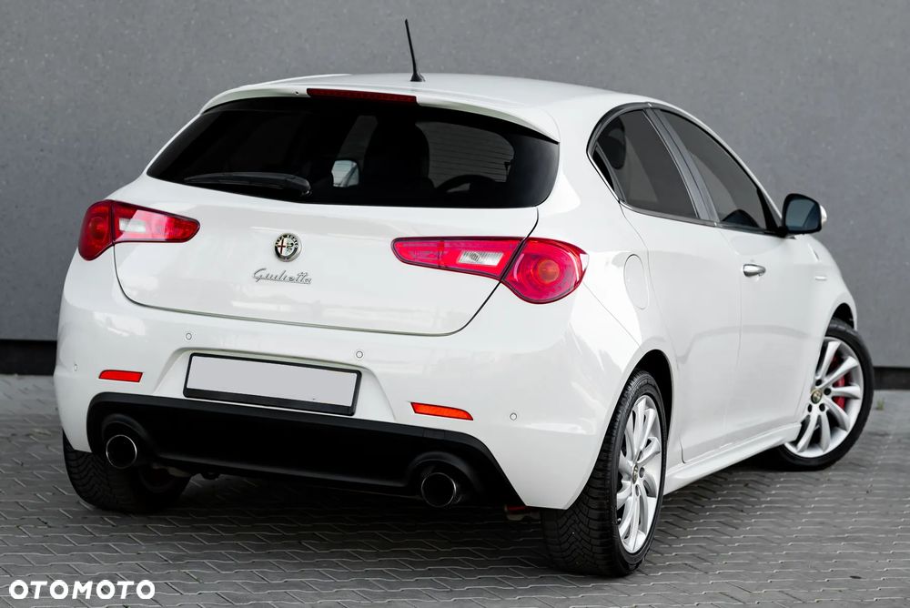 Alfa Romeo Giulietta 1750 TBi Quadrifoglio Verde - 8