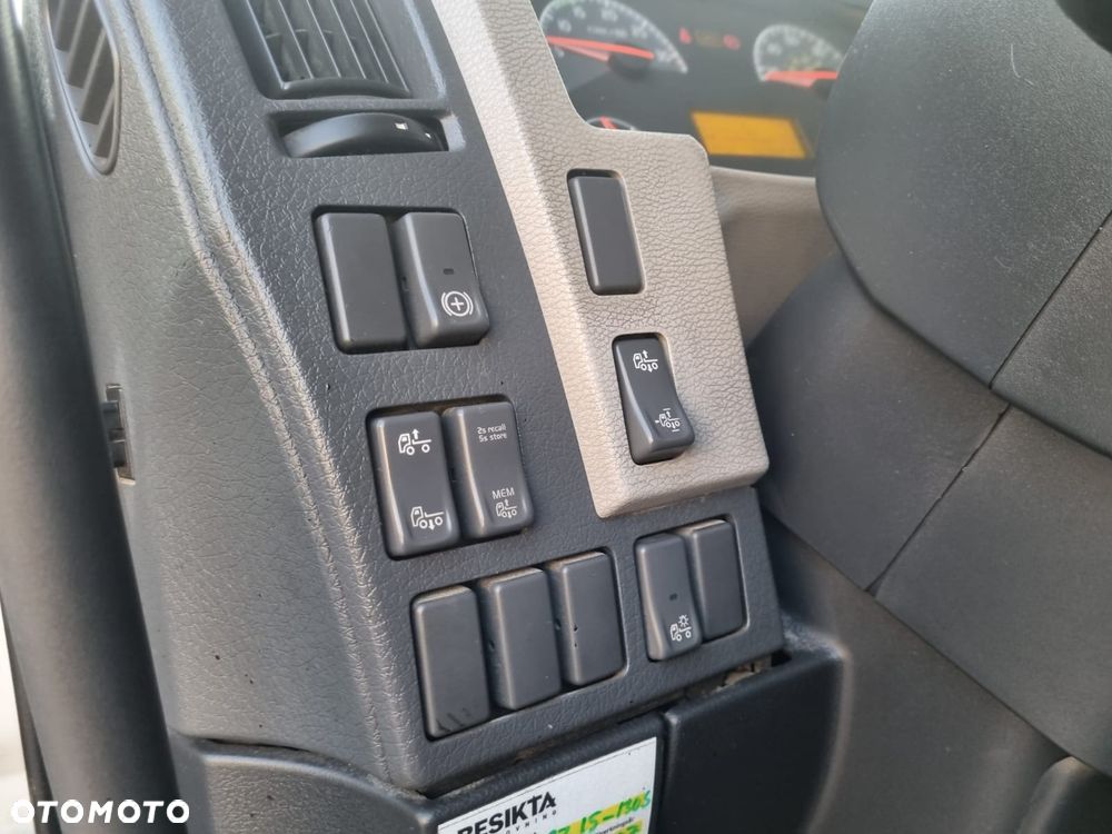 Volvo FL 240  Super Stan manual skrzynia, klima - 21