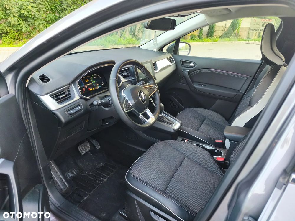 Renault Captur E-TECH 160 BUSINESS EDITION - 9
