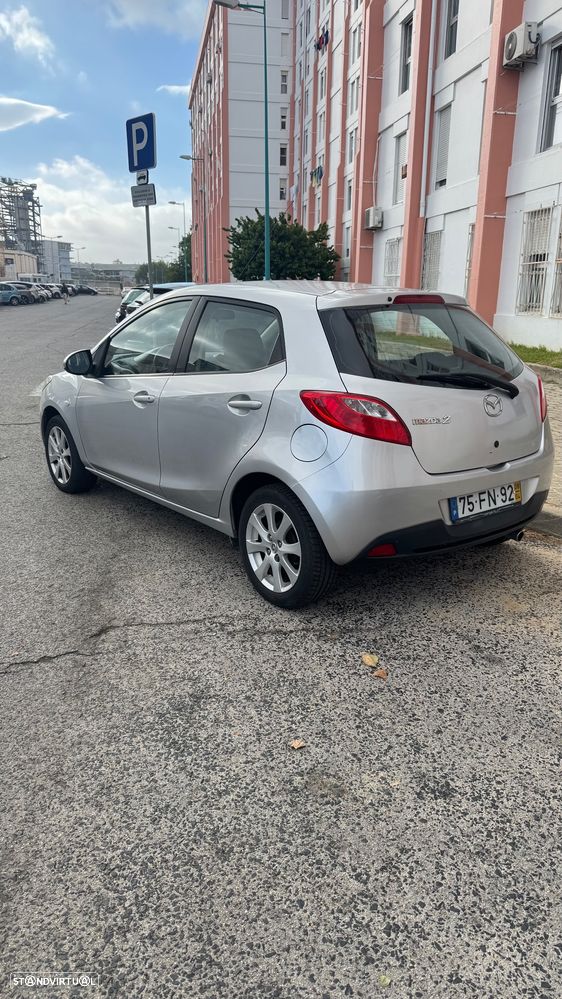 Mazda 2 1.3 MZR Comfort - 2