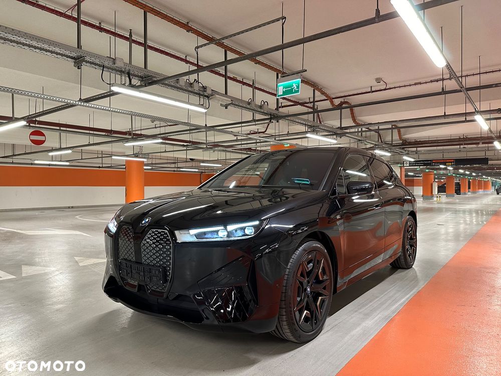 BMW iX xDrive40 76.6kWh - 1