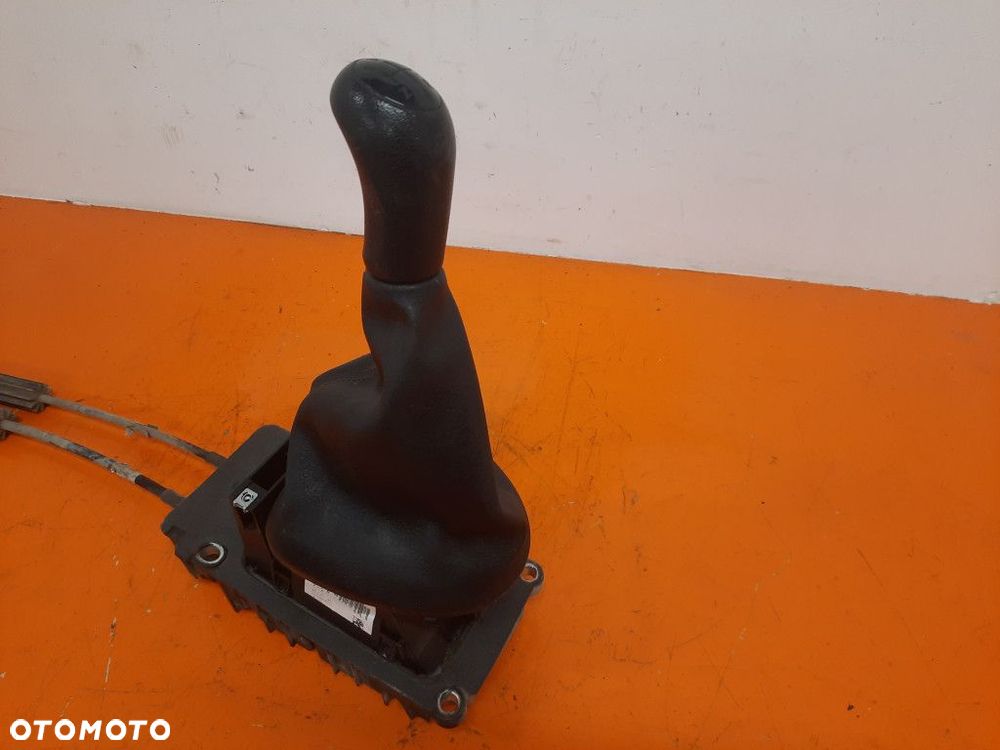 NISSAN KUBISTAR I VAN 03-08 WYBIERAK ZMIANY BIEGÓW 82009005268 K9K - 2