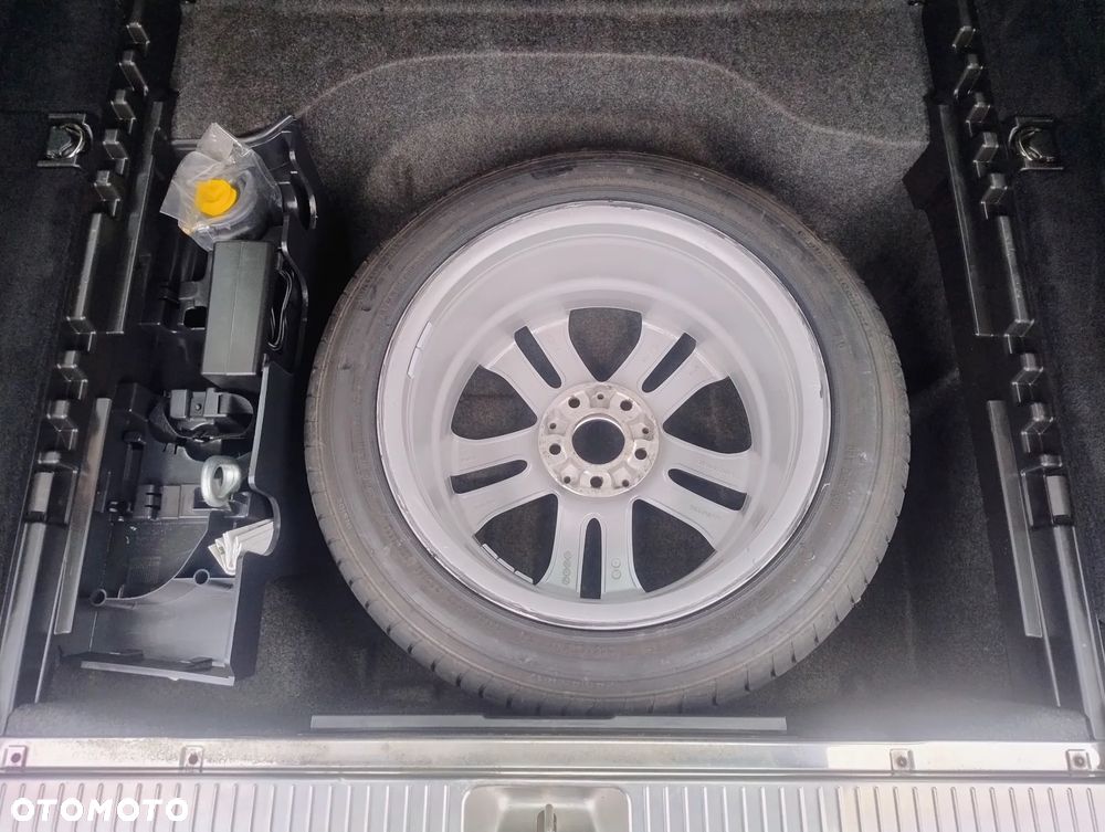 Mercedes-Benz Klasa E 350 CDI DPF BlueEFFICIENCY 7G-TRONIC Avantgarde - 19